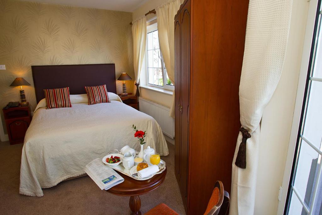 Robeen House Hotel คิลลาร์นีย์ ภายนอก รูปภาพ